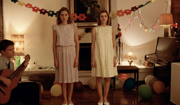 Aggeliki Papoulia and Mary Tsoni in Dogtooth